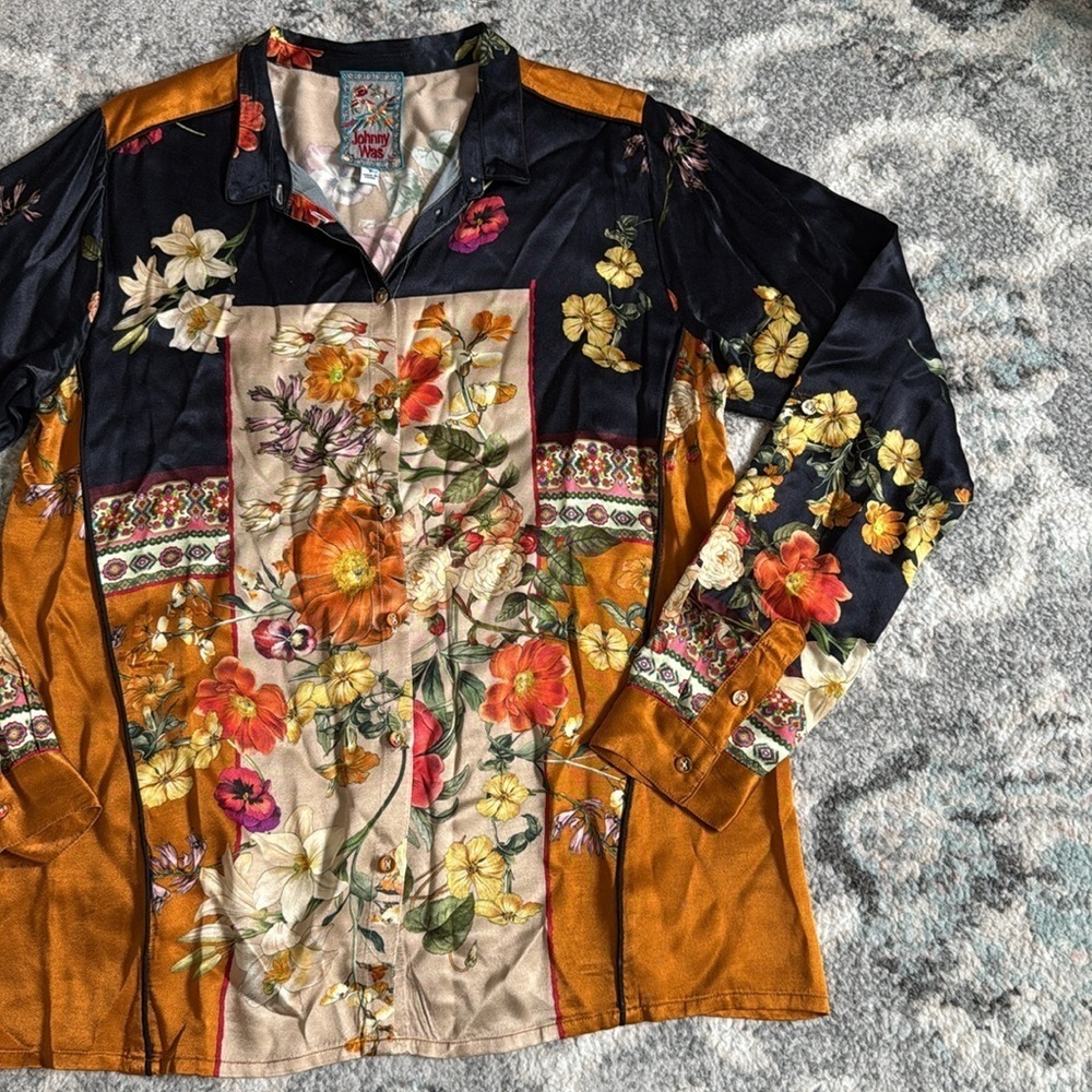 Johnny Was Floral Button Down Shirt - Picture 3 of 13